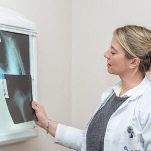 nuestras residencias cuentan con medicos las 24hs | the senior group