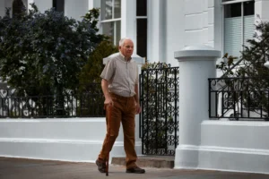 elección de calzado para adultos mayores | the senior group